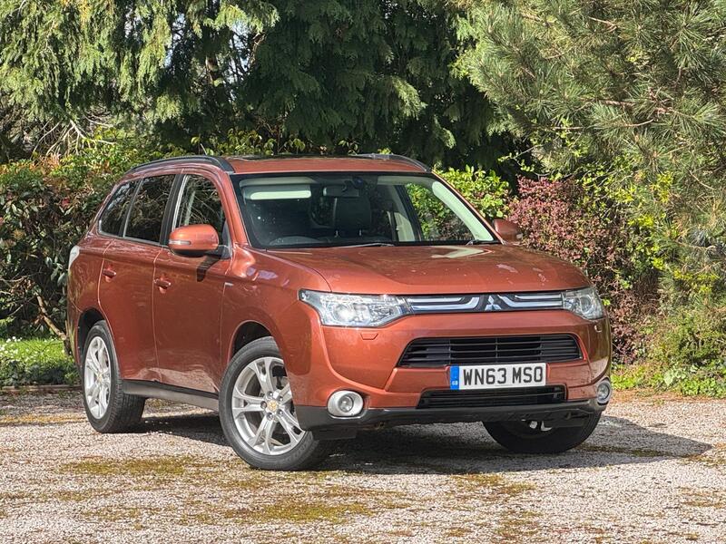 MITSUBISHI OUTLANDER