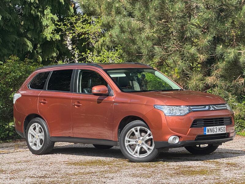 MITSUBISHI OUTLANDER